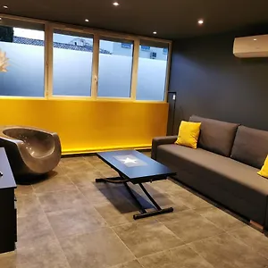 2 Pièces Calme Et Confort à 3 Minutes Du Tribunal Appartement